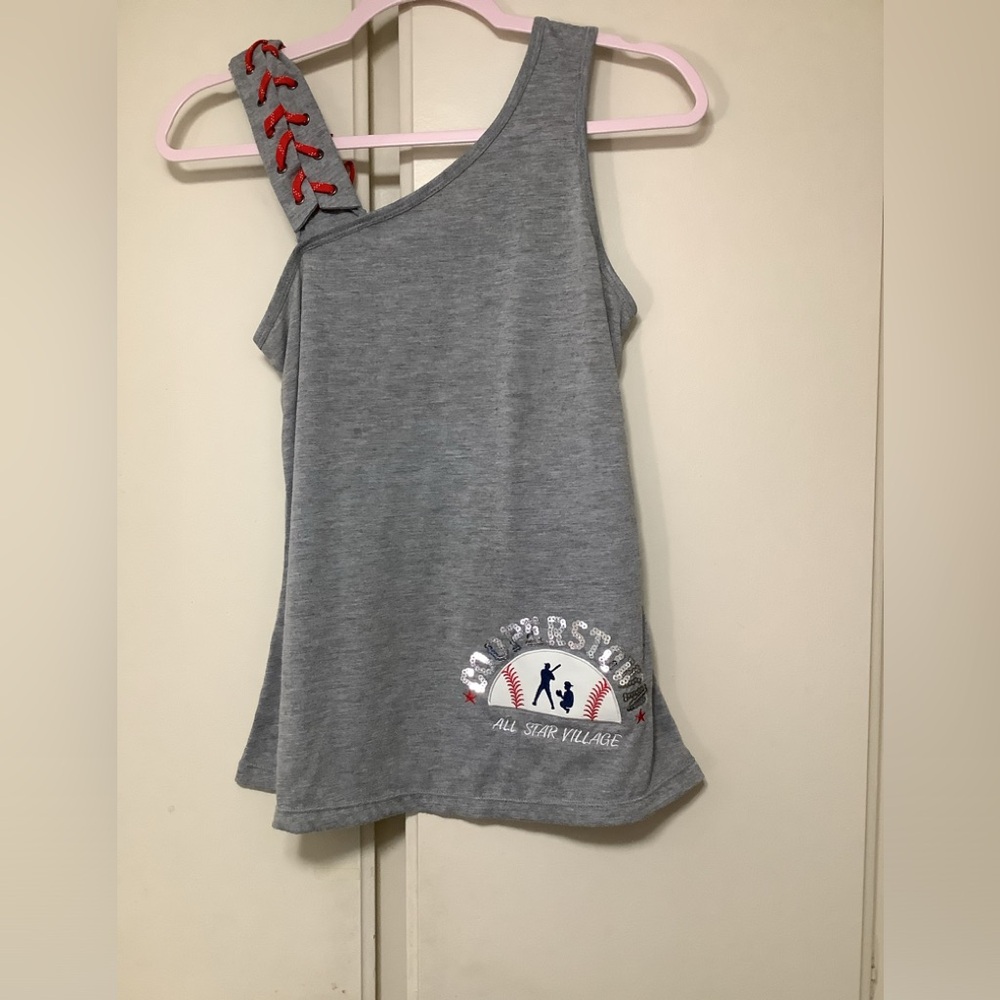 Grey tee